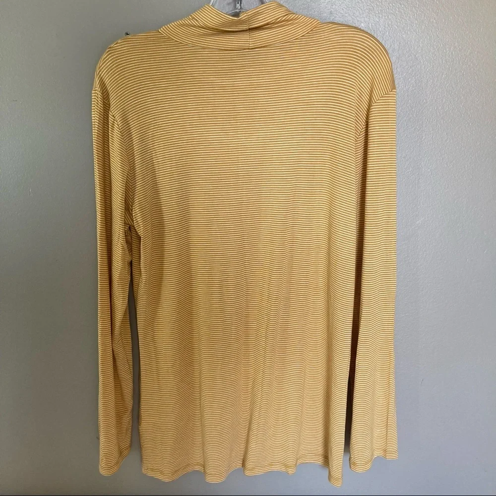 NWOT Eden Ruth Turtle Neck - Picture 4 of 5